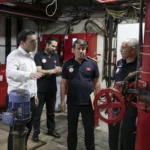 Mersin İtfaiyesi ekipleri otellerde yangın güvenliği denetimi yaparken