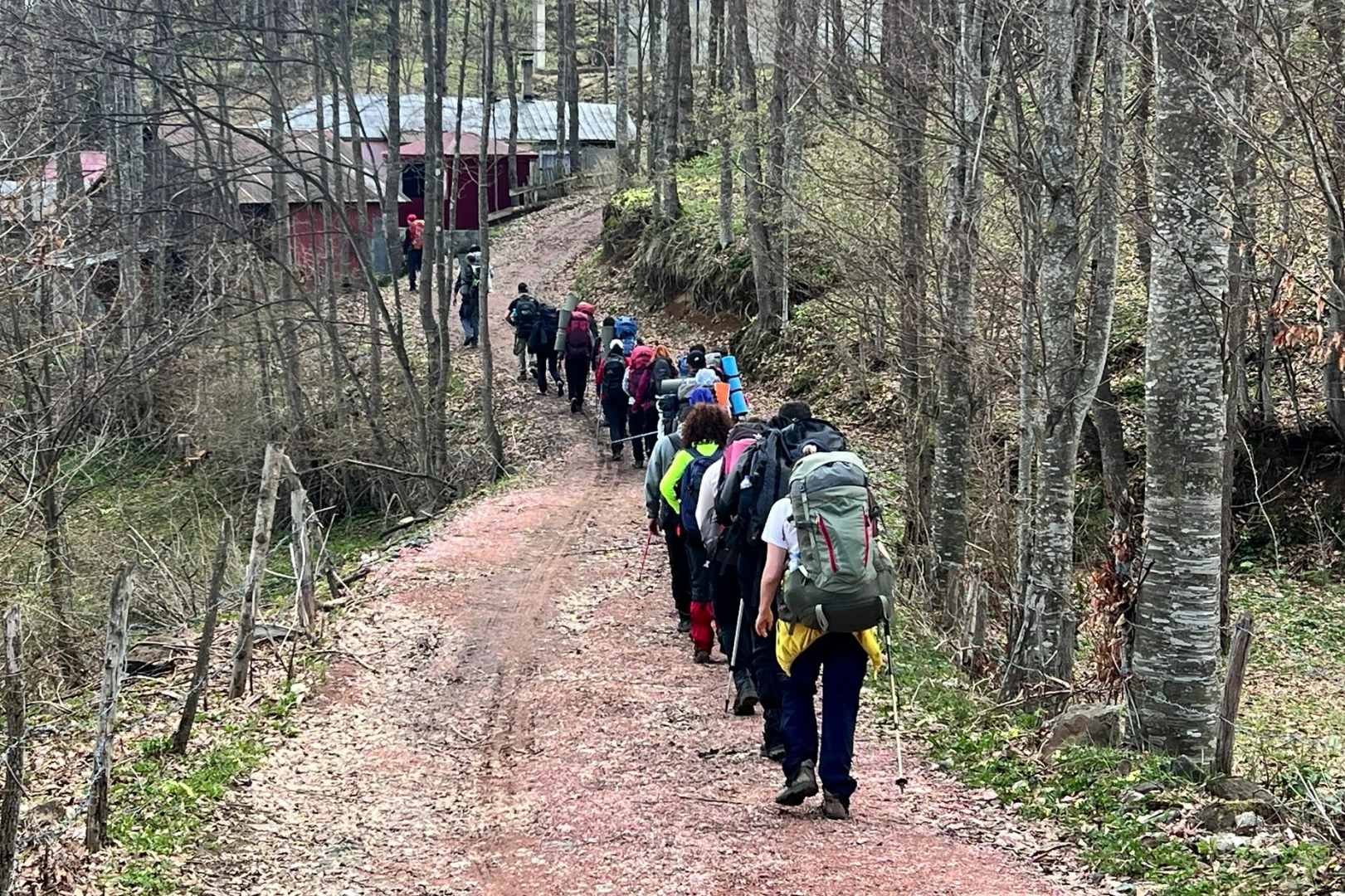 AKUT Arama Kurtarma Derneği'nin doğa yürüyüşü yapanlar için hazırladığı güvenli trekking rehberi ve 5 altın kuralı