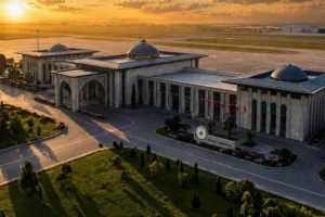 Ankara Havalimanı'nın modernleşmiş pisti ve terminal binası diplomatik zirveye ev sahipliği yapıyor
