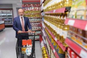 Kocasinan Belediyesi'nin evlenecek çiftlere yönelik 'Güçlü Aile, Güçlü Gelecek Kocasinan' projesini tanıtan görsel.