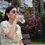 Mersin'de kavurucu sıcaklar nedeniyle sağlık uyarıları ve korunma yöntemleri.