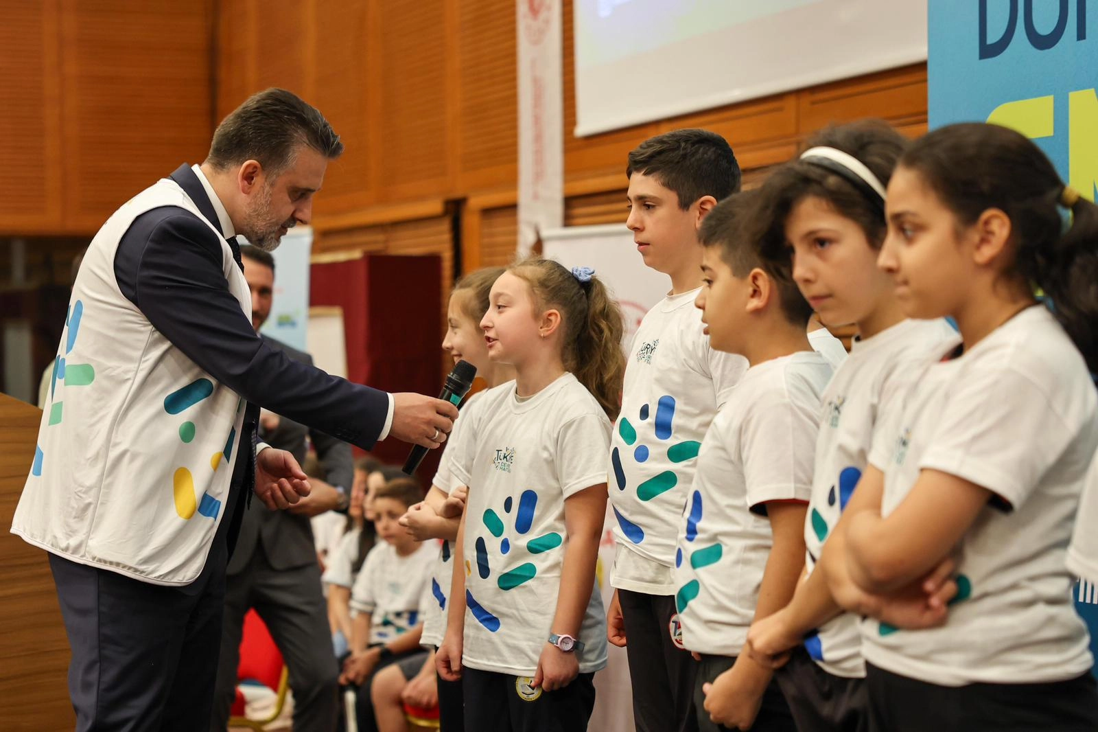 Bursa'da Çevre Haftası etkinlikleri kapsamında çocuklar çevre bilinci kazanıyor