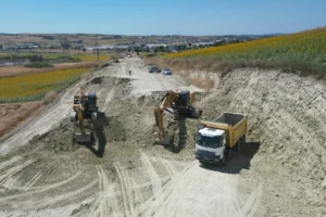 Bursa Nilüfer'de yapımı süren Gelibolu Caddesi yol çalışması