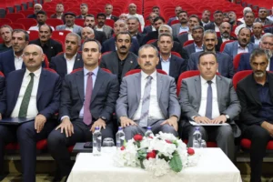 Ağrı'da DSİ yatırımları ve muhtar taleplerinin değerlendirildiği toplantı