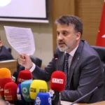 Bursa Büyükşehir Belediye Meclisi'nde işten çıkarmalarla ilgili hararetli tartışmalar yaşanıyor.