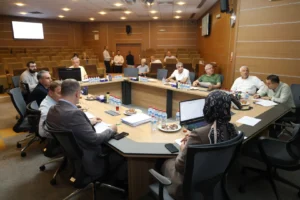 Kocaeli Büyükşehir Belediyesi'nin trafik ve işyeri denetimlerinde uygulanan cezalarla ilgili haber görseli