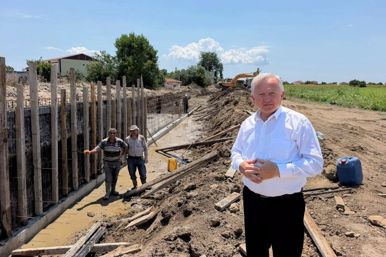 İpsala'da devam eden Kanal İpsala projesinde çalışmaların havadan görünümü