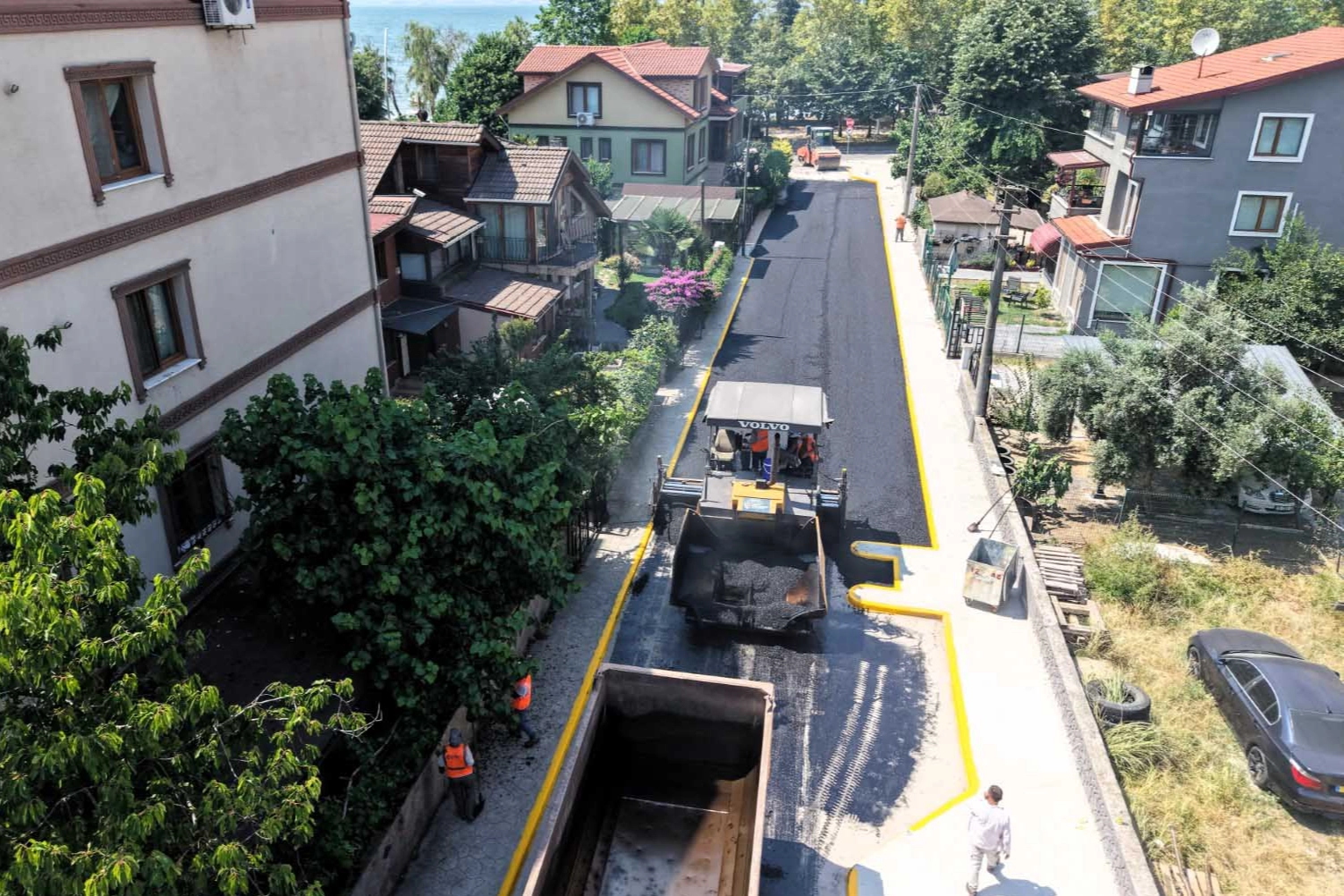 Kocaeli Başiskele sahilinde tek yönlü trafik uygulaması ve ayrılmış bisiklet yolu
