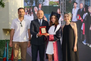 Keşanlı İnci Nural LGS'de 500 tam puan alarak Türkiye birincisi oldu