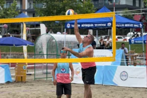 Trabzon'da plaj voleybolu turnuvası için kayıtların sona erdiğini gösteren görsel