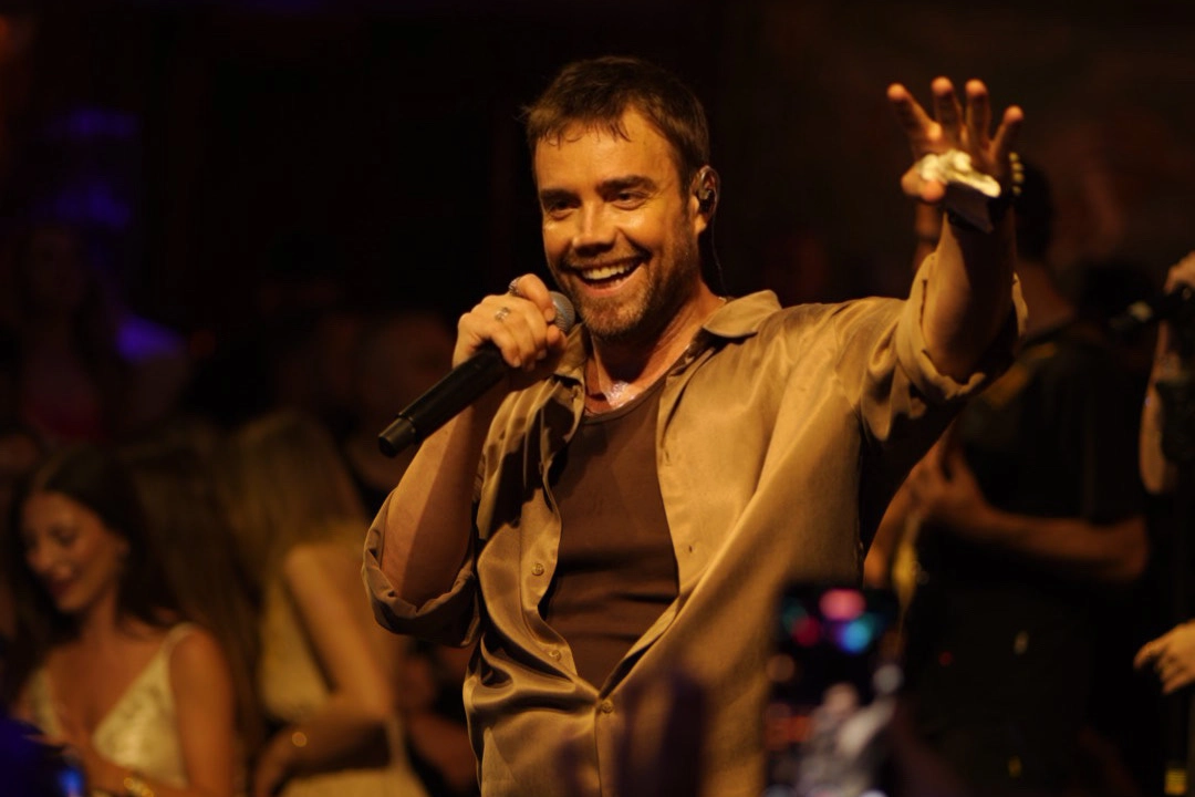 Murat Dalkılıç İstanbul'da 5 saatlik sahne performansı