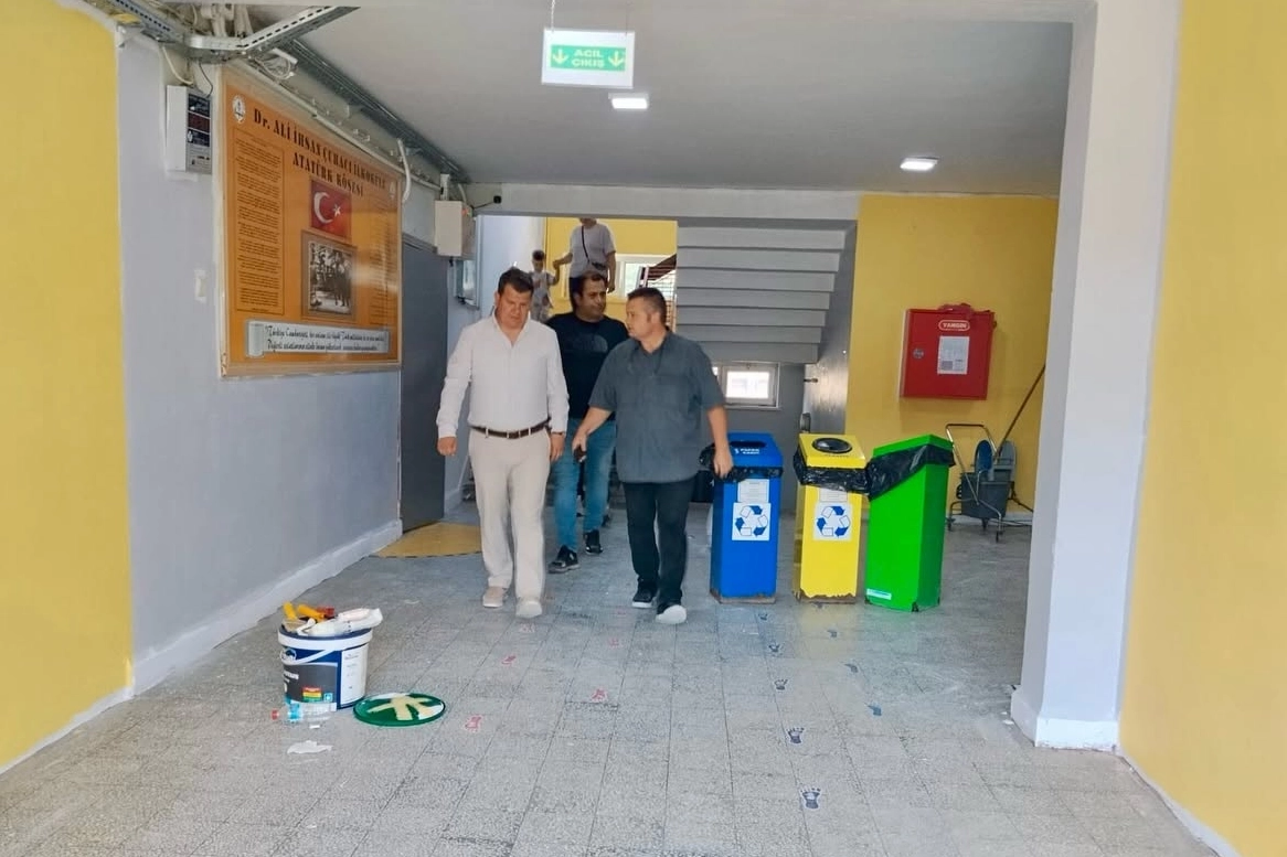 Keşan'daki okullarda yaz dönemi bakım ve onarım çalışmaları devam ediyor
