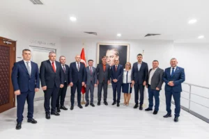 İzmir Büyükşehir Belediye Başkanı Dr. Cemil Tugay ve Kırcaali Belediye Başkanı Erol Mümün heyetiyle birlikte