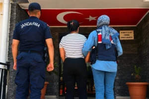 Manavgat'ta 25 yıl 8 ay hapis cezasıyla aranan cinayet hükümlüsü JASAT ekiplerince yakalandı.