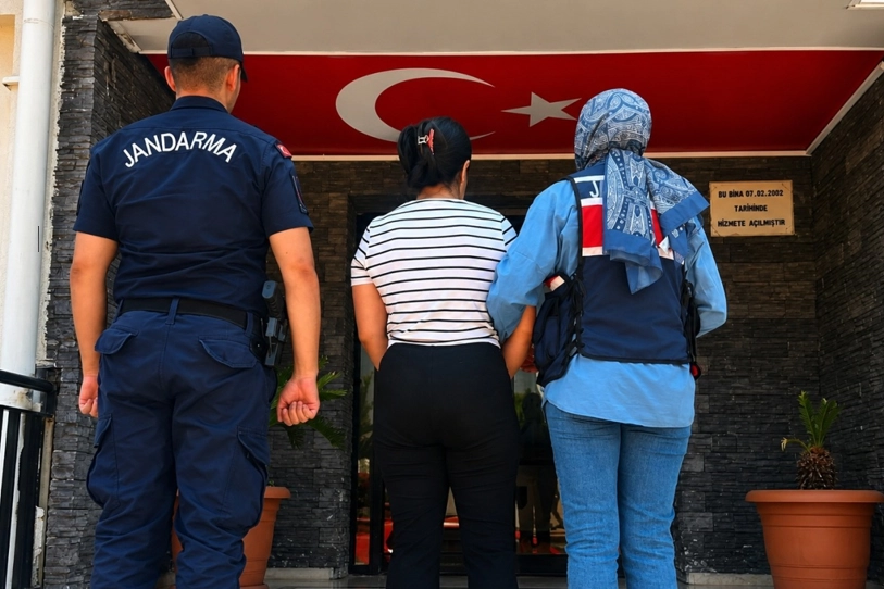 Manavgat'ta 25 yıl 8 ay hapis cezasıyla aranan cinayet hükümlüsü JASAT ekiplerince yakalandı.
