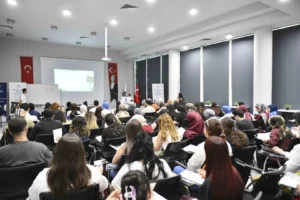 Ankara'da öğretmen adayları için düzenlenen ücretsiz sınav kampı