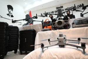 İzmir'de su ürünleri denetiminde kullanılan drone, kaçak avcılık operasyonunu başarıyla gerçekleştirdi.