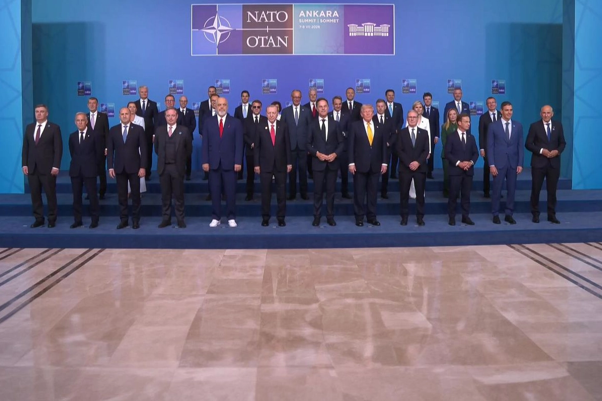 NATO zirvesine katılan dünya liderlerinin üzerinde yürüdüğü Ermaş Mermer'in Patara Bej mermeri