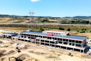 Kocaeli'de inşaatı devam eden modern spor kompleksi