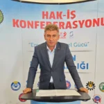 HAK-İŞ Mardin İl Başkanı Aziz Adıbelli, 15 Temmuz darbe girişimine ilişkin açıklamalarda bulunuyor.