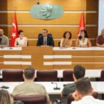 Bornova Belediyesi'nde sürdürülebilirlik eğitimi alan yeşil yakalı personel