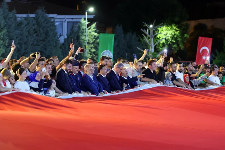 Talas Belediye Başkanı Mustafa Yalçın, 15 Temmuz Demokrasi ve Milli Birlik Günü dolayısıyla milletin egemenlik mücadelesini vurgulayan bir mesaj yayımladı.