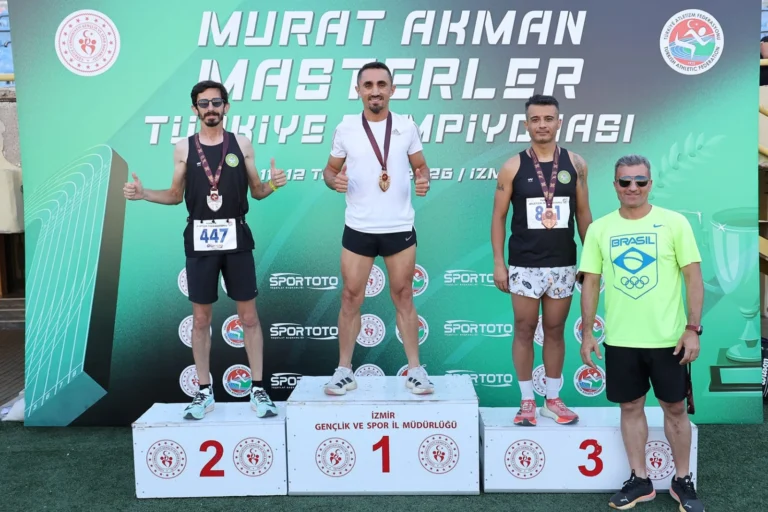 Keşanlı atlet Alper Elmas Masterlar Türkiye Şampiyonası'nda 2 altın 2 gümüş madalya kazandı
