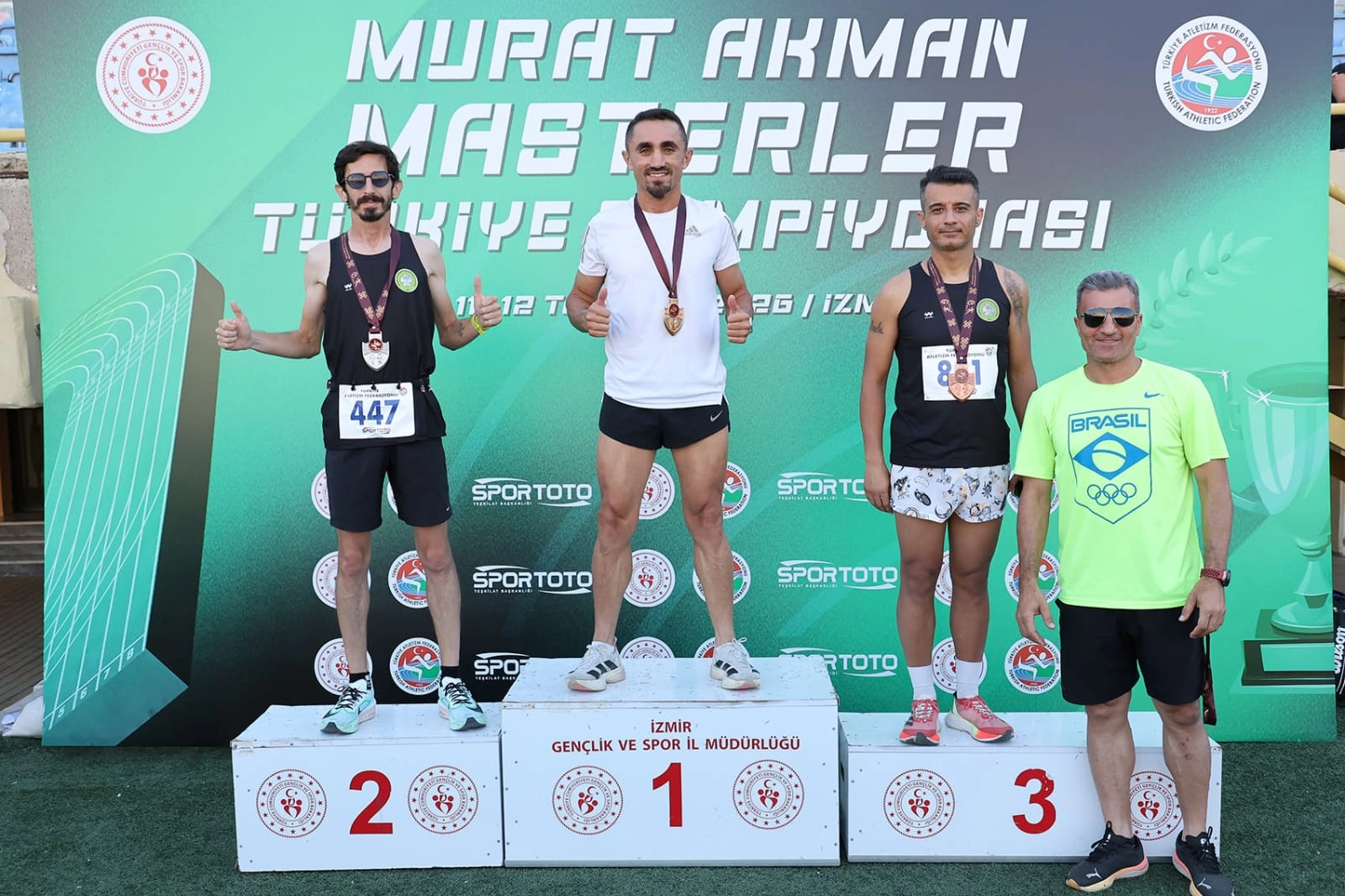Keşanlı atlet Alper Elmas Masterlar Türkiye Şampiyonası'nda 2 altın 2 gümüş madalya kazandı