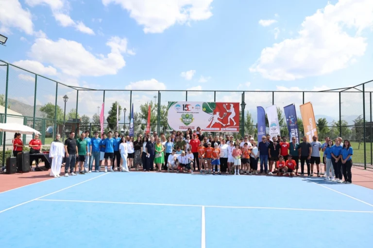 Kayseri'de 15 Temmuz Tenis Turnuvası final müsabakaları ve ödül töreni