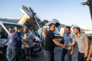 Bornova Yeşilçam Mahallesi'nde devam eden altyapı ve üstyapı çalışmaları