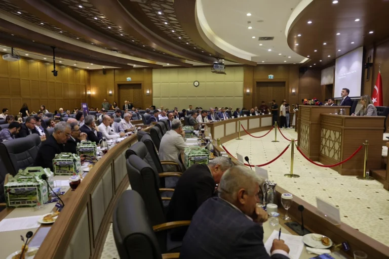 Bursa Büyükşehir Belediye Meclisi'nde alınan kararlar ve afet konteynerlerinin ilçe belediyelerine devri hakkında haber