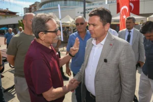 Osmangazi Belediye Başkanı Erkan Aydın Demirtaş Mahallesi'nde vatandaşlarla buluştu
