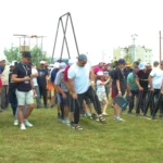 Afyonkarahisar'da düzenlenen Aile Çadır & Karavan Kampı'nda aileler doğayla iç içe vakit geçiriyor.
