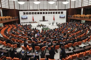 TBMM'de kabul edilen 12. Yargı Paketi ile hukuk sisteminde önemli değişiklikler yapıldı.