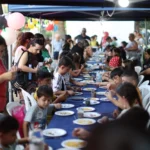 İzmir Karabağlar'da 'Aile Köyü 7'den 70'e Birlikte' projesinin ilk etkinliğinden genel görünüm.