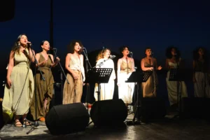 Kadın müzisyenlerden oluşan Peradi Ensemble ve Sista Sound, 23. Gümüşlük Müzik Festivali'nin açılış konserinde sahne aldı.