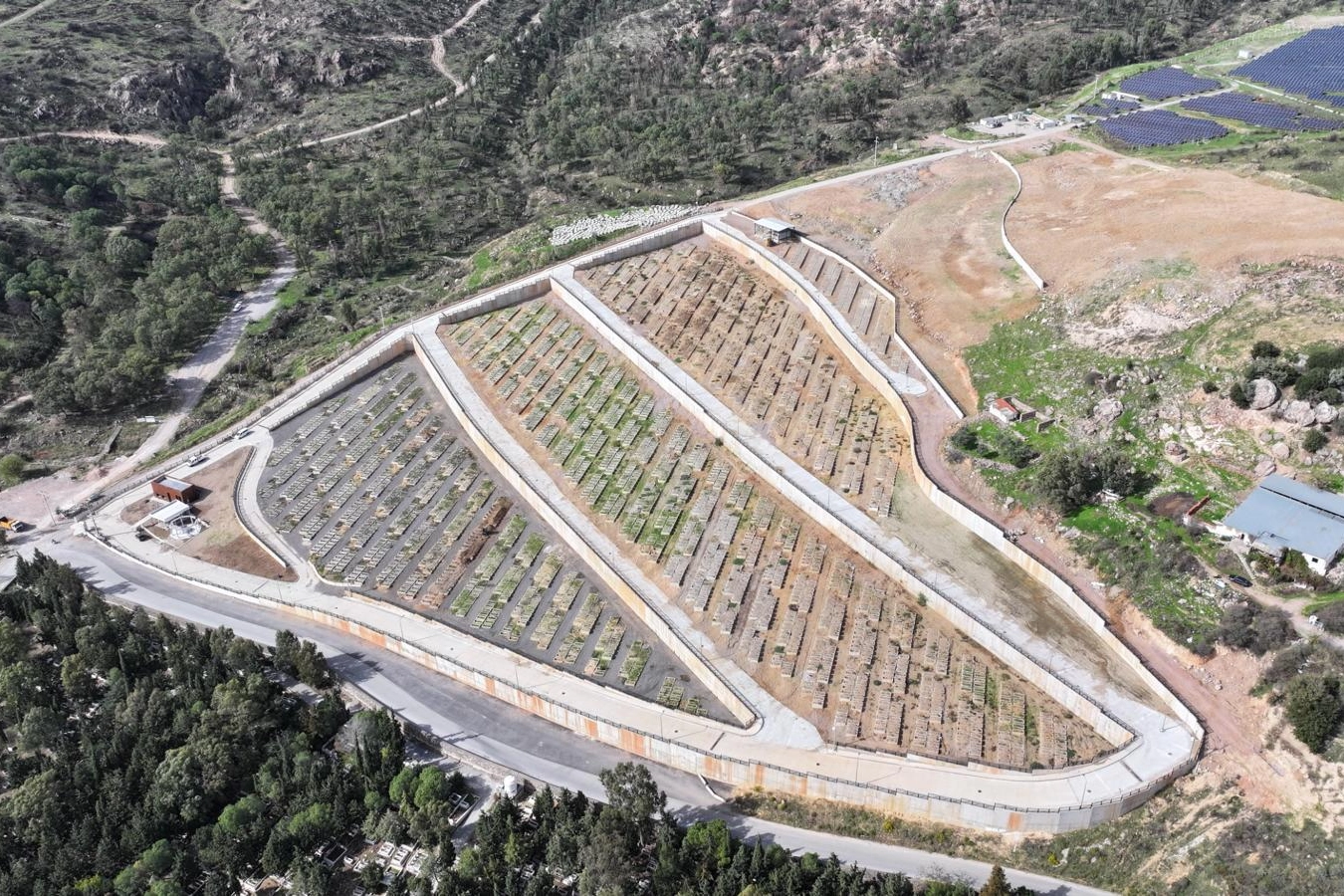 İzmir Büyükşehir Belediyesi tarafından mezarlıklarda uygulanacak yeni düzenleme modeli