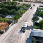 Selçuklu Belediyesi, Sille Ak Mahallesi'nde yol yenileme ve asfalt çalışmalarını sürdürüyor.